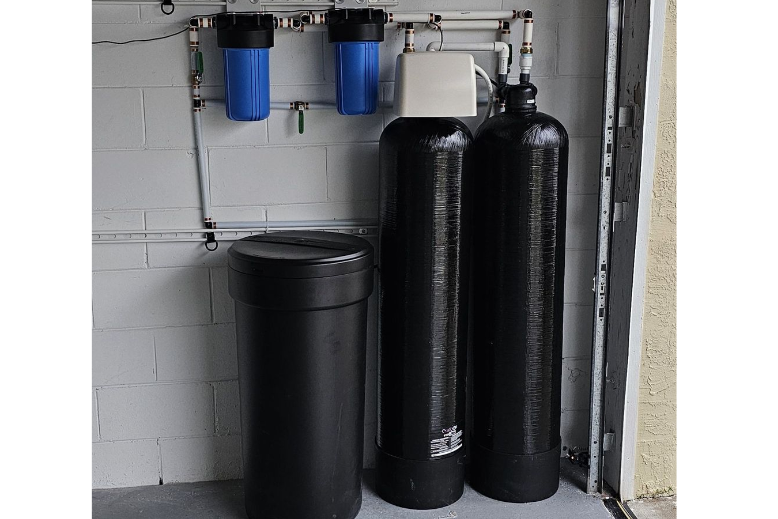 From Grit to Grace: Making Sense of Well Water Softeners (And Why They’re Totally Worth It)